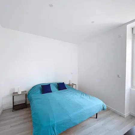Eclat Apartment