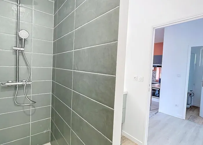 Eclat Apartment